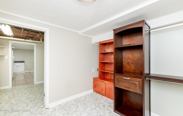922 Fenley Ave, Louisville, KY 40222 - unfurnished office featuring baseboards