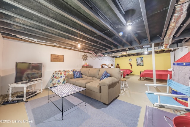 524 Lake Forest Ln, Westview, KY 40178 - living room featuring concrete floors
