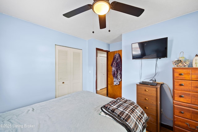10608 Charlene Dr, Fairdale, KY 40118 - bedroom featuring a closet and ceiling fan