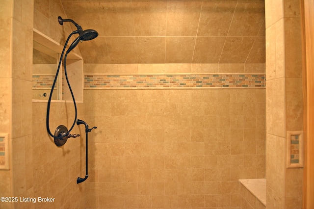 8201 Damascus Rd, Louisville, KY 40228 - bathroom view of tiled shower