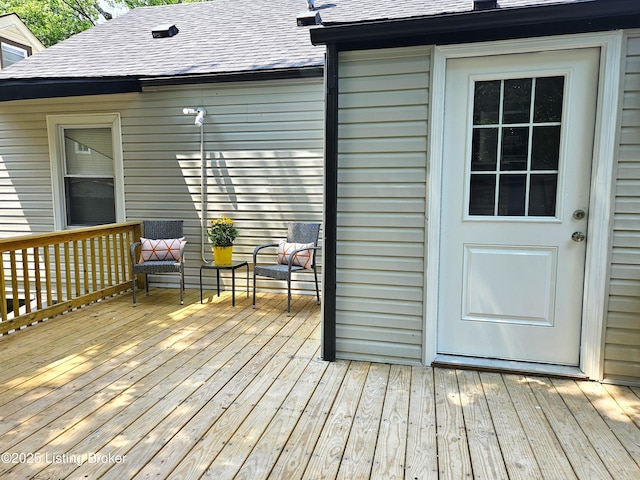 1165 Lincoln Ave, Louisville, KY 40208 - view of wooden deck
