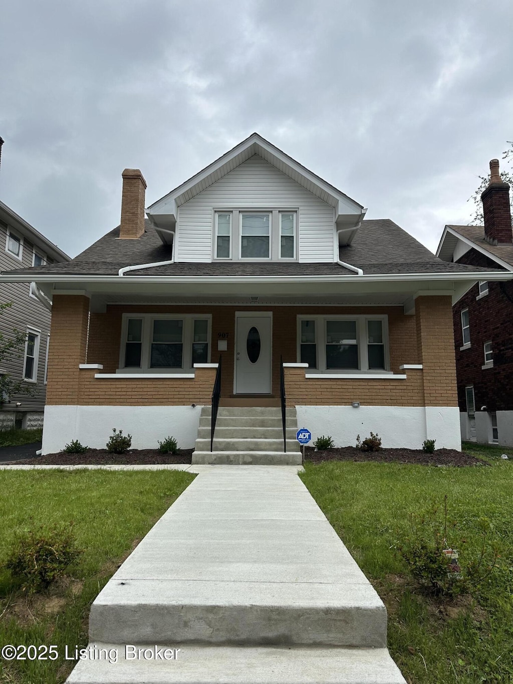 907 Cecil Ave, Louisville, KY 40211 - photo 1
