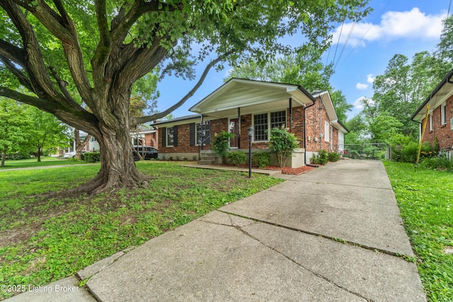 3718 Pinecroft Dr, Louisville, KY 40219 - photo 4