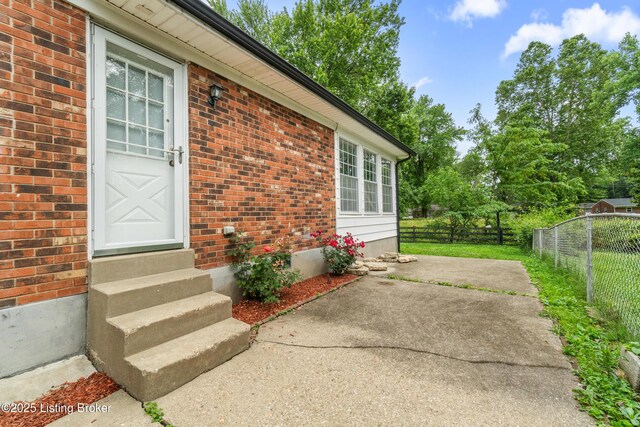 3718 Pinecroft Dr, Louisville, KY 40219 - photo 6