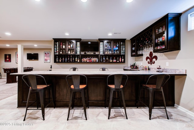 1622 Church Side Dr, Goshen, KY 40026 - indoor wet bar featuring recessed lighting and baseboards