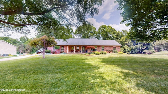 150 E Laurel River Drive Rd, Shepherdsville, KY 40165 - ranch-style house with a front yard and covered porch