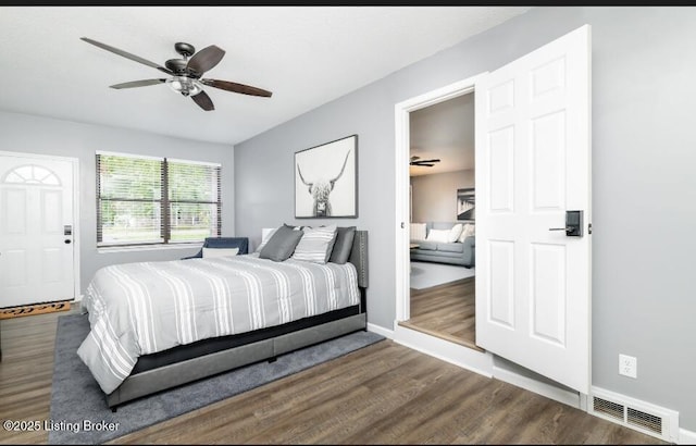 800 Lincoln Dr, Elizabethtown, KY 42701 - bedroom featuring wood finished floors, baseboards, and a ceiling fan