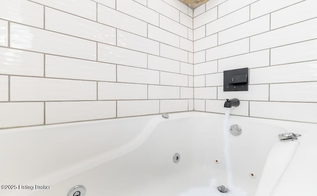 800 Lincoln Dr, Elizabethtown, KY 42701 - full bathroom with a jetted tub