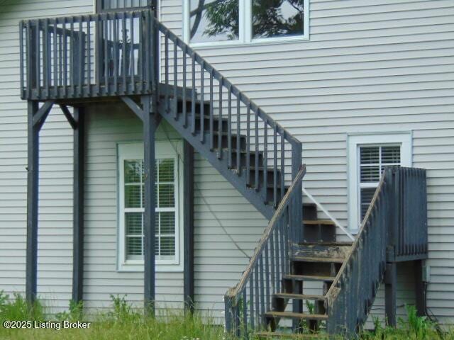 27 Alexander Ave, Bedford, KY 40006 - view of stairs