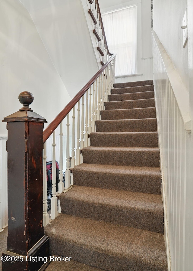 1212 S 2nd St, Louisville, KY 40203 - stairway featuring carpet floors