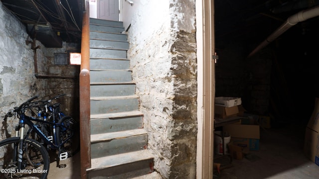 1212 S 2nd St, Louisville, KY 40203 - view of stairway