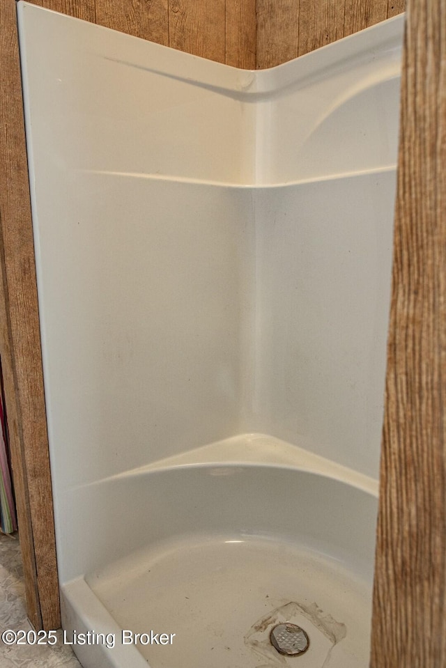 201 Wildflower Ln, Big Springs, KY 40175 - view of bathroom