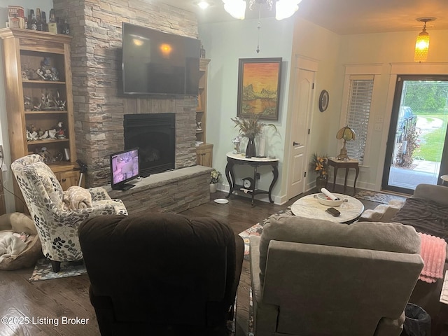 140 Ranch Ln, Loretto, KY 40037 - living area with wood finished floors and a stone fireplace