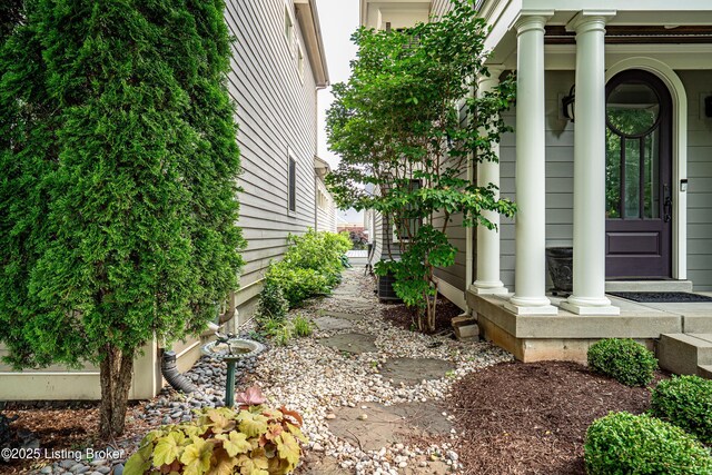 9405 Hobblebush St, Louisville, KY 40059 - photo 8