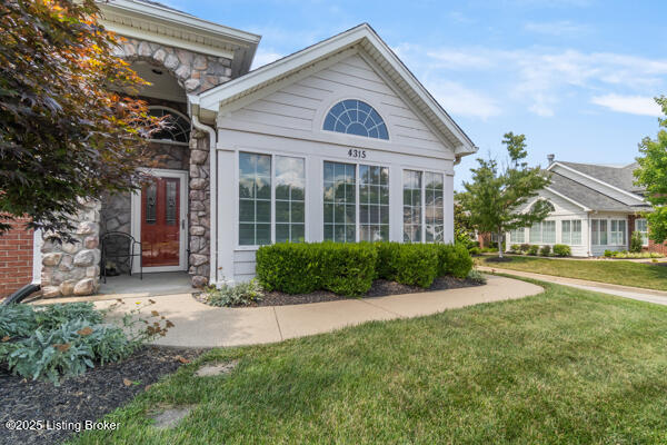 4315 Ivy Crest Cir, Louisville, KY 40241 - photo 9