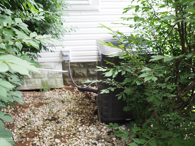 241 E Main St, Taylorsville, KY 40071 - photo 33