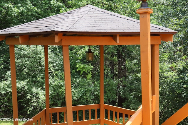 502 Hill Ridge Rd, Louisville, KY 40214 - deck with a gazebo
