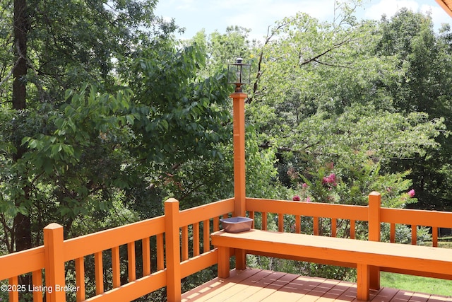 502 Hill Ridge Rd, Louisville, KY 40214 - view of wooden terrace