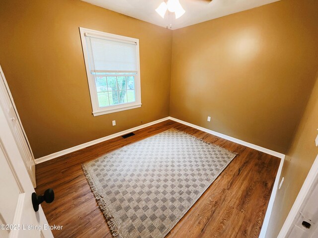 9910 E Ave, Louisville, KY 40272 - photo 12
