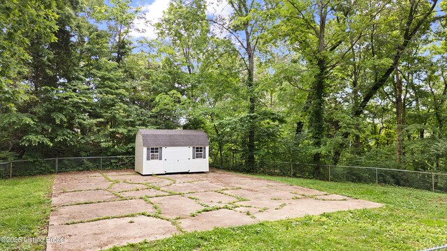 90 Shellys Trce, Brandenburg, KY 40108 - view of yard featuring a patio