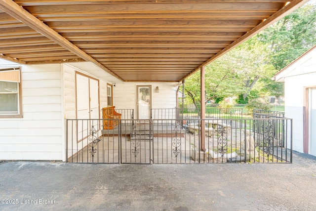 9902 W Ave, Louisville, KY 40272 - photo 29