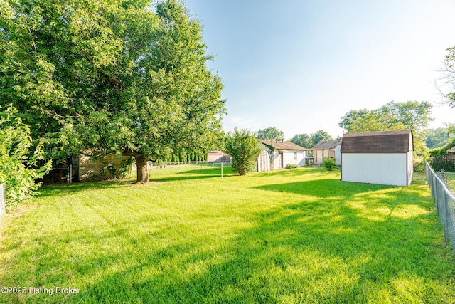 9902 W Ave, Louisville, KY 40272 - photo 33