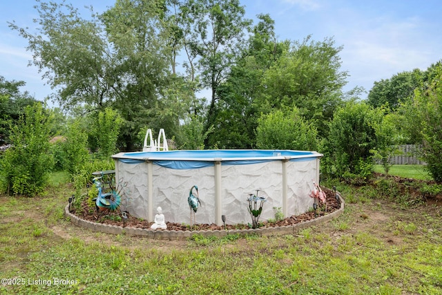 6800 Beard Ct, Louisville, KY 40228 - view of outdoor pool