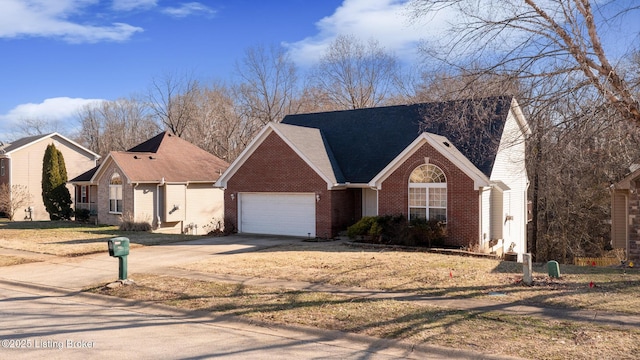 6202 Whispering Hills Blvd, Louisville, KY 40219 - photo 2