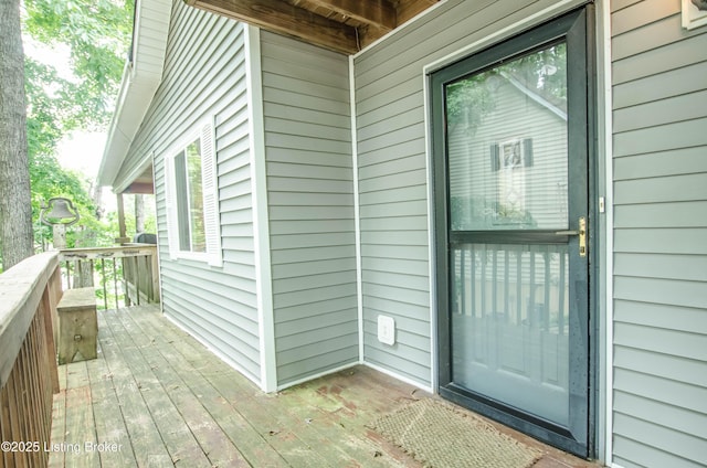 52 Lakeshore Cir, Leitchfield, KY 42754 - doorway to property featuring a deck