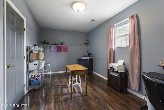 1108 Palisades Dr, Frankfort, KY 40601 - office space featuring wood finished floors and baseboards