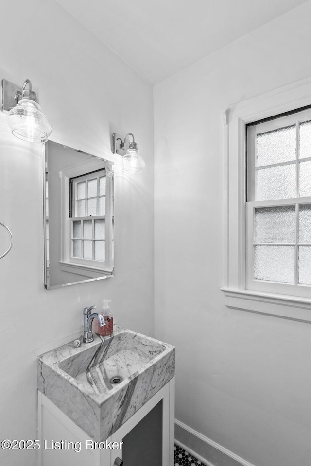 213 Barberry Ln, Lexington, KY 40503 - bathroom with vanity