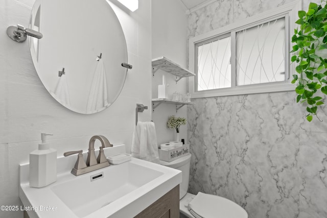 1709 Wickham Way, Louisville, KY 40223 - bathroom featuring toilet and vanity