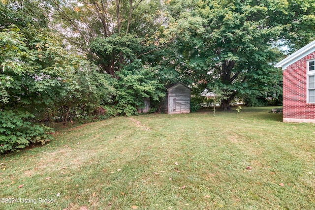 4893 N Preston Way, Shepherdsville, KY 40165 - view of grassy yard