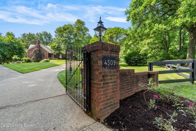 4509 Naneen Dr, Louisville, KY 40216 - photo 13