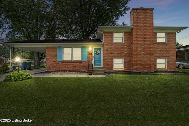 2006 Foxhurst Dr, Louisville, KY 40216 - photo 1