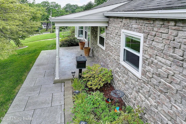 3116 Osprey Rd, Louisville, KY 40213 - view of patio