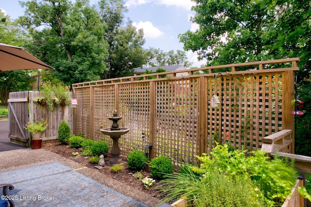 7009 Quail Brace Ct, Louisville, KY 40241 - view of patio / terrace
