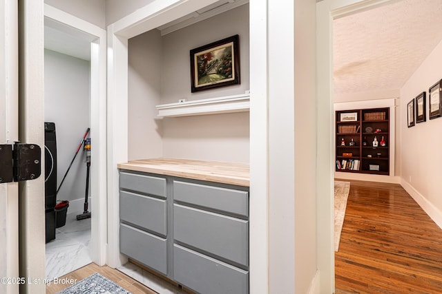 2918 Spickert Knob Rd, Floyds Knobs, IN 47119 - corridor featuring baseboards and light wood-type flooring