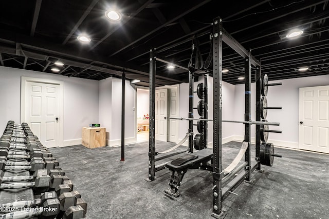 2918 Spickert Knob Rd, Floyds Knobs, IN 47119 - workout area with baseboards