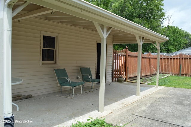 8413 Old Boundary Rd, Louisville, KY 40291 - view of patio / terrace