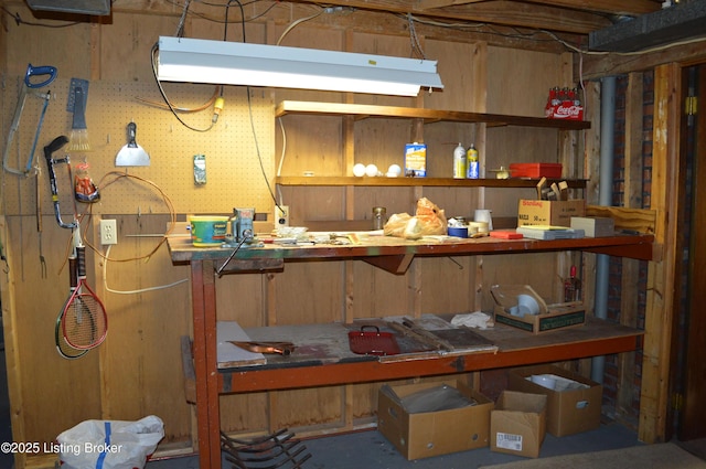 8413 Old Boundary Rd, Louisville, KY 40291 - view of storage