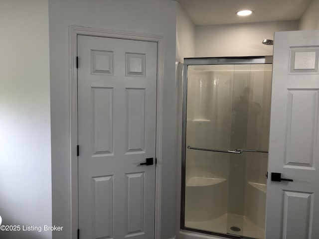 149 Wood Gate Dr, Mt Washington, KY 40047 - full bathroom featuring a shower stall and recessed lighting
