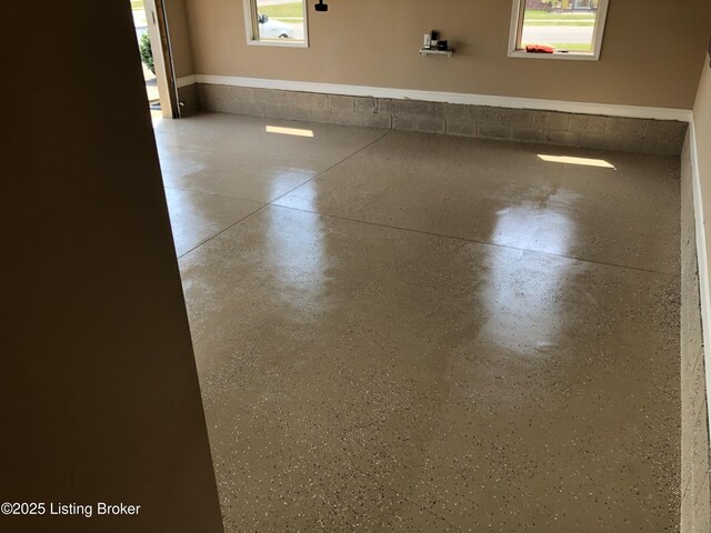 149 Wood Gate Dr, Mt Washington, KY 40047 - view of garage