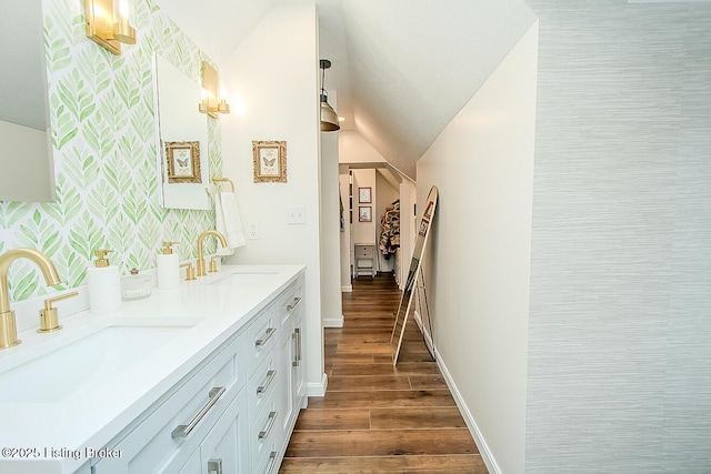 114 S Crestmoor Ave, Louisville, KY 40206 - hall featuring dark wood-style flooring and lofted ceiling