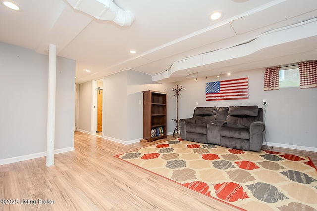114 S Crestmoor Ave, Louisville, KY 40206 - living area featuring light wood finished floors and recessed lighting