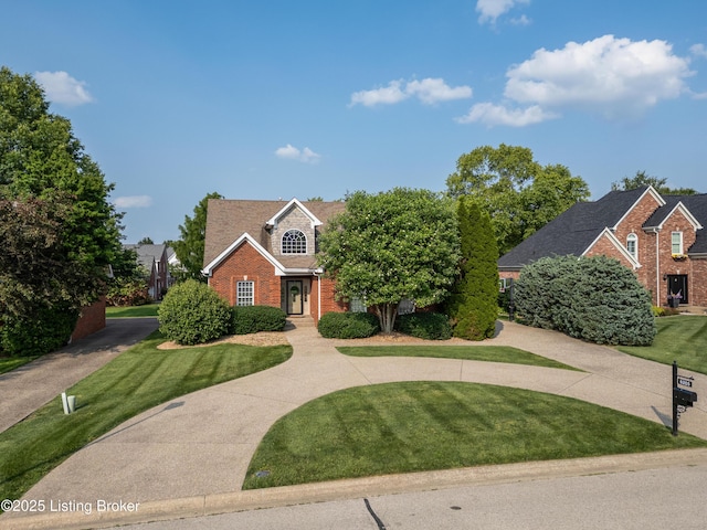 6205 Elizabeth Ct, Prospect, KY 40059 - traditional-style house featuring brick siding and a front lawn
