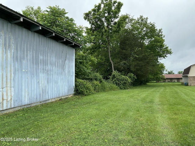 9115 Independence School Rd, Louisville, KY 40228 - view of grassy yard