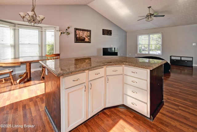 4503 Fallen Apple Ln, Louisville, KY 40218