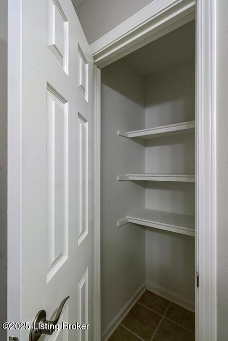 9003 Falcon Crest Ct Unit 104, Louisville, KY 40219 - view of closet