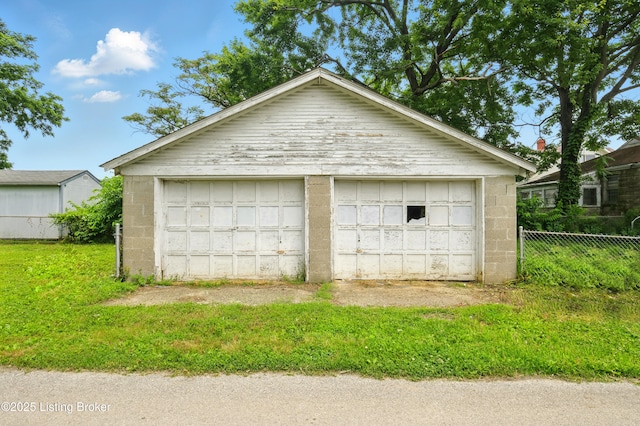 2618 S 5th St, Louisville, KY 40208 - view of detached garage